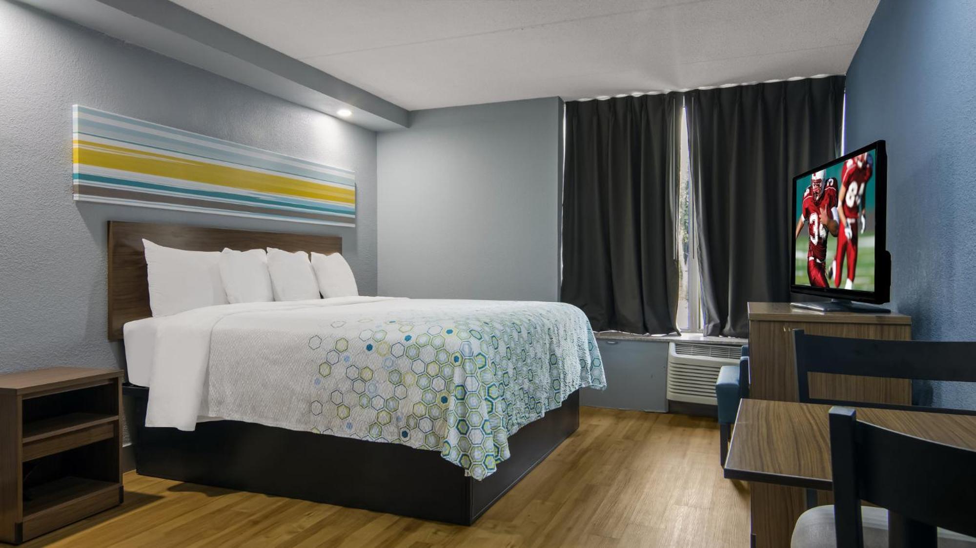 Hometowne Studios By Red Roof And Conference Center Chicago - N Aurora Naperville North Aurora Eksteriør bilde