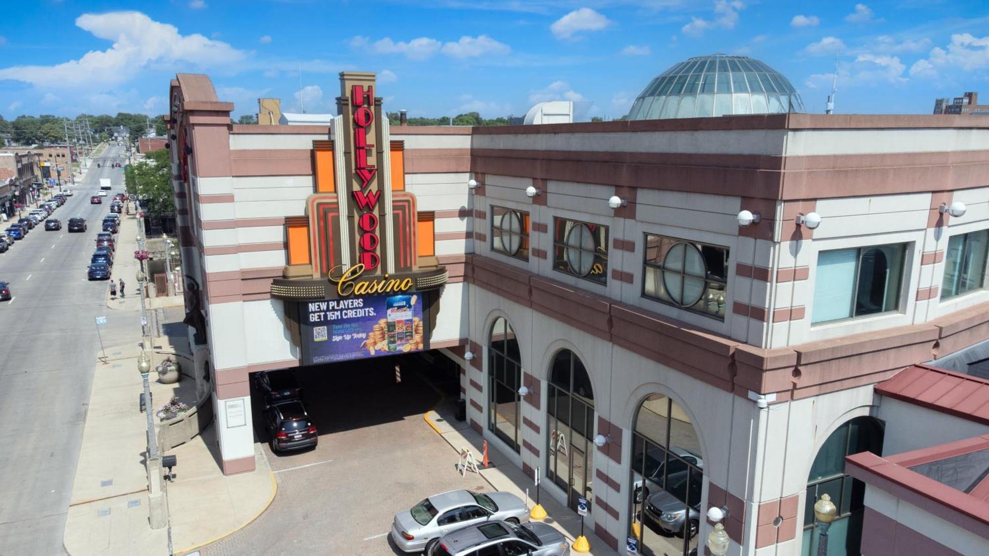 Hometowne Studios By Red Roof And Conference Center Chicago - N Aurora Naperville North Aurora Eksteriør bilde