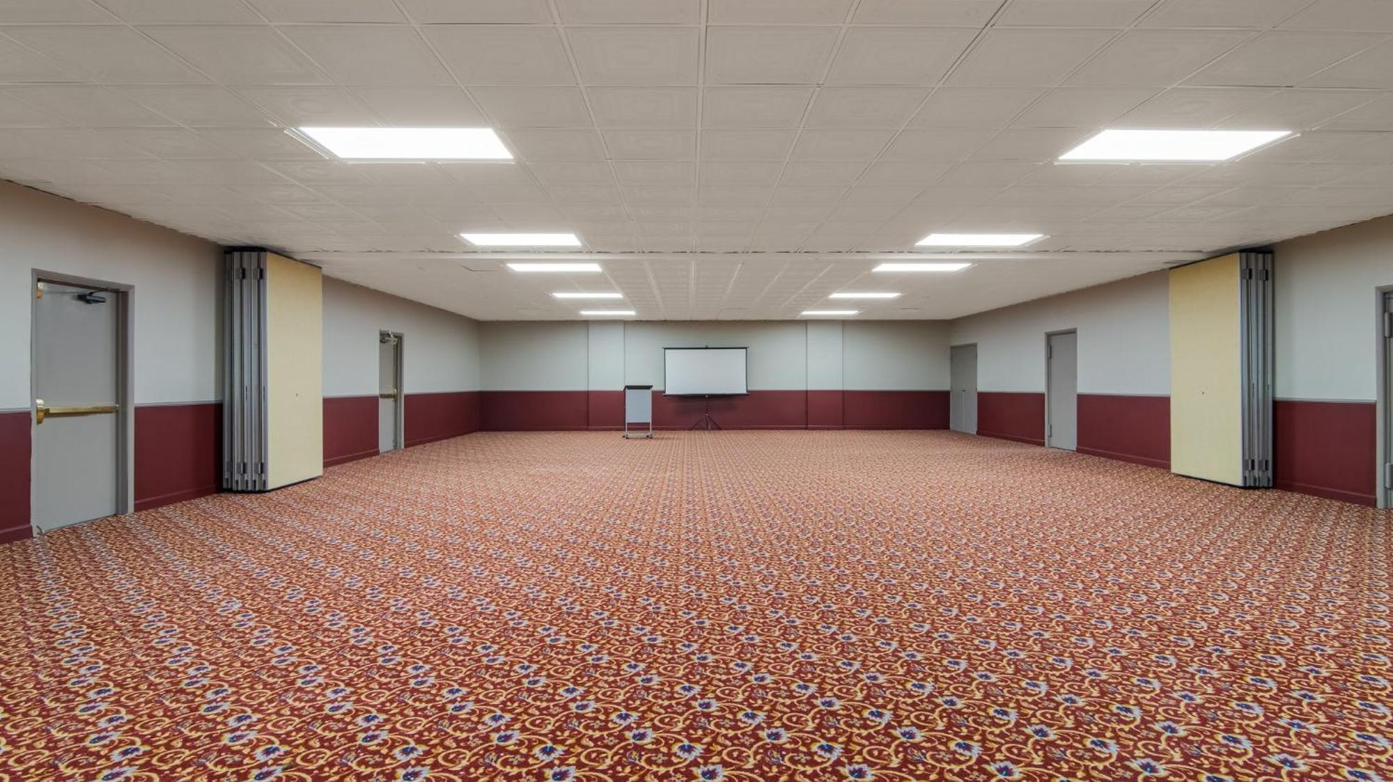 Hometowne Studios By Red Roof And Conference Center Chicago - N Aurora Naperville North Aurora Eksteriør bilde